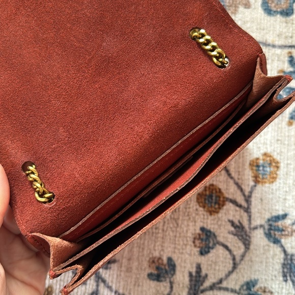 Madewell | Leather Chain Crossbody Bag - Picture 3 of 7